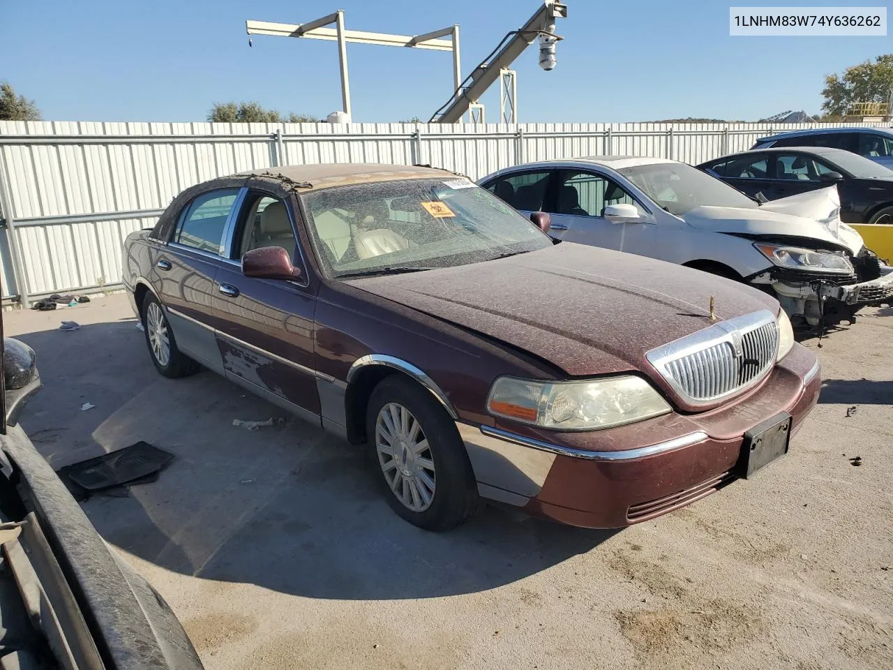 2004 Lincoln Town Car Ultimate VIN: 1LNHM83W74Y636262 Lot: 77075004