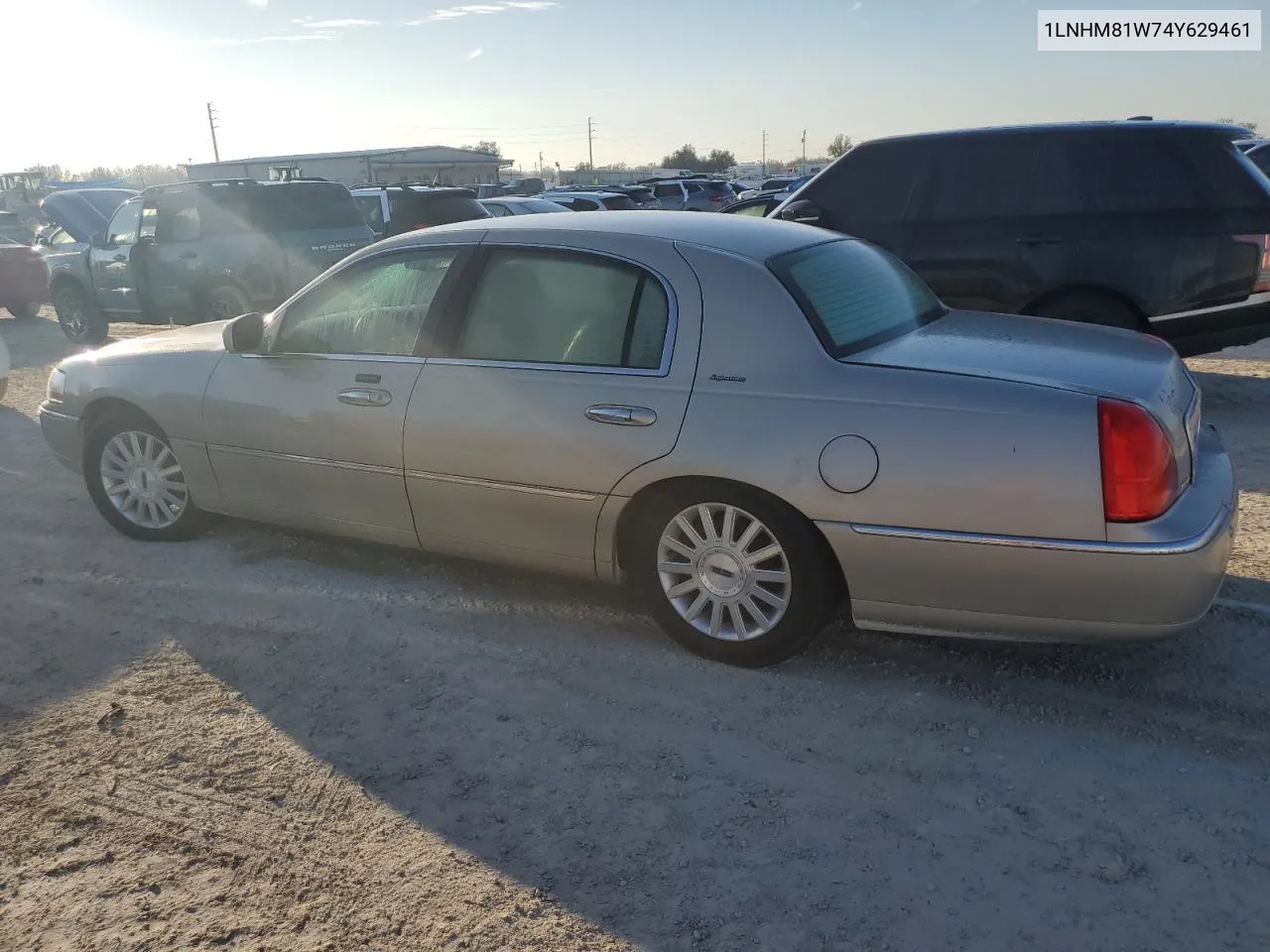 2004 Lincoln Town Car Executive VIN: 1LNHM81W74Y629461 Lot: 77661864