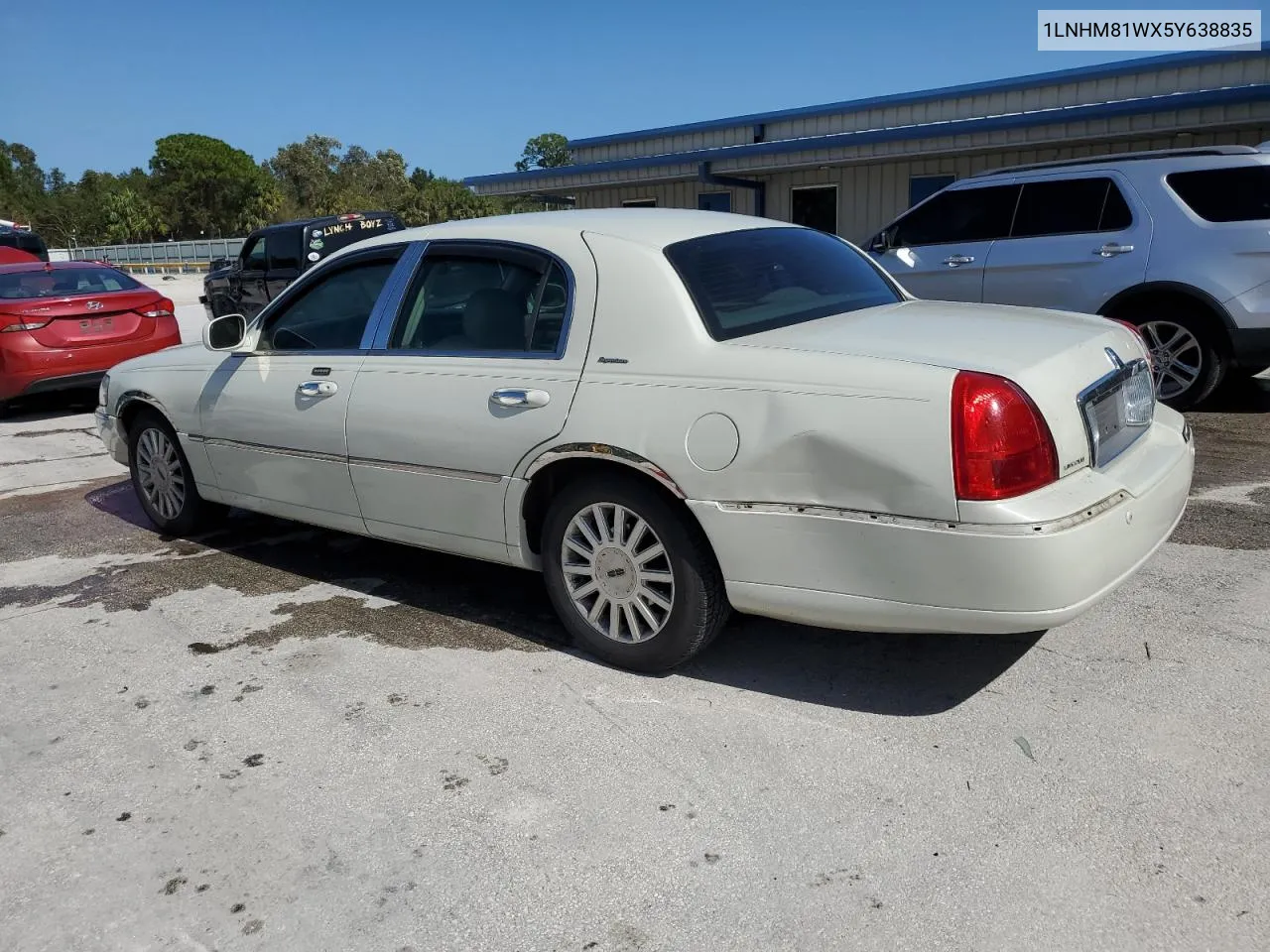 2005 Lincoln Town Car Signature VIN: 1LNHM81WX5Y638835 Lot: 78402664