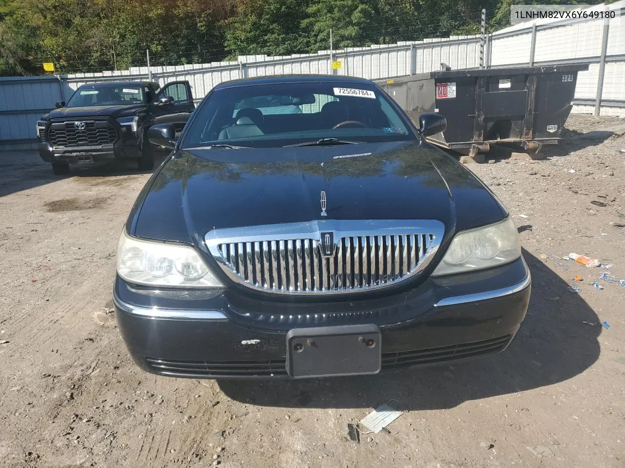 2006 Lincoln Town Car Signature Limited VIN: 1LNHM82VX6Y649180 Lot: 72556784