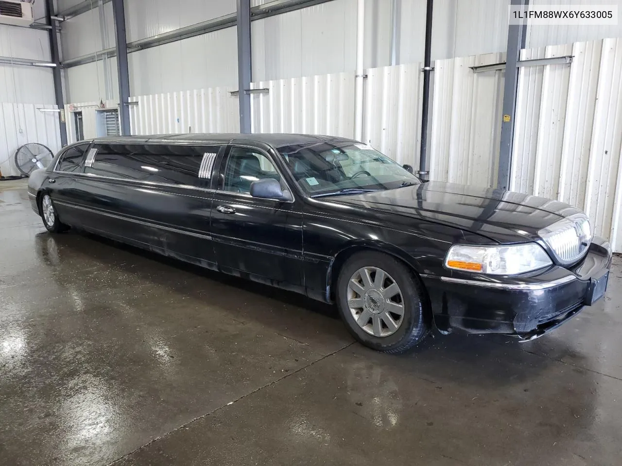 1L1FM88WX6Y633005 2007 Lincoln Town Car Executive