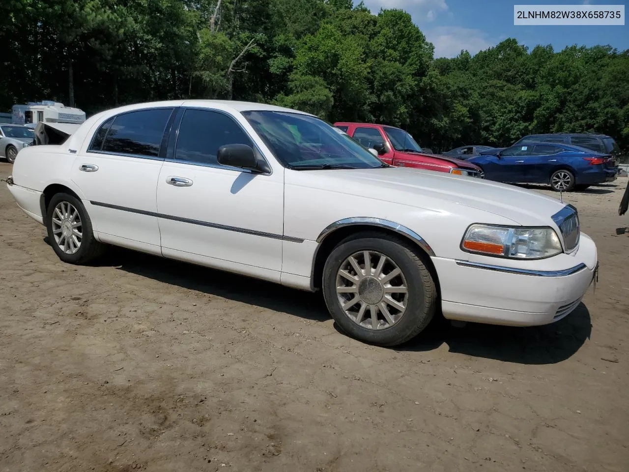 2008 Lincoln Town Car Signature Limited VIN: 2LNHM82W38X658735 Lot: 58945234