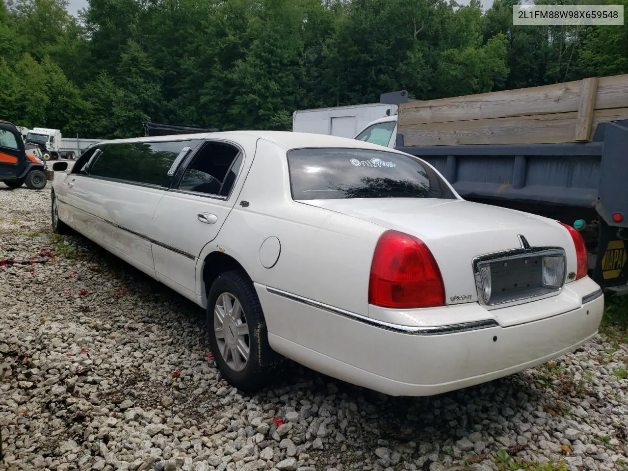 2008 Lincoln Town Car Executive VIN: 2L1FM88W98X659548 Lot: 59517484