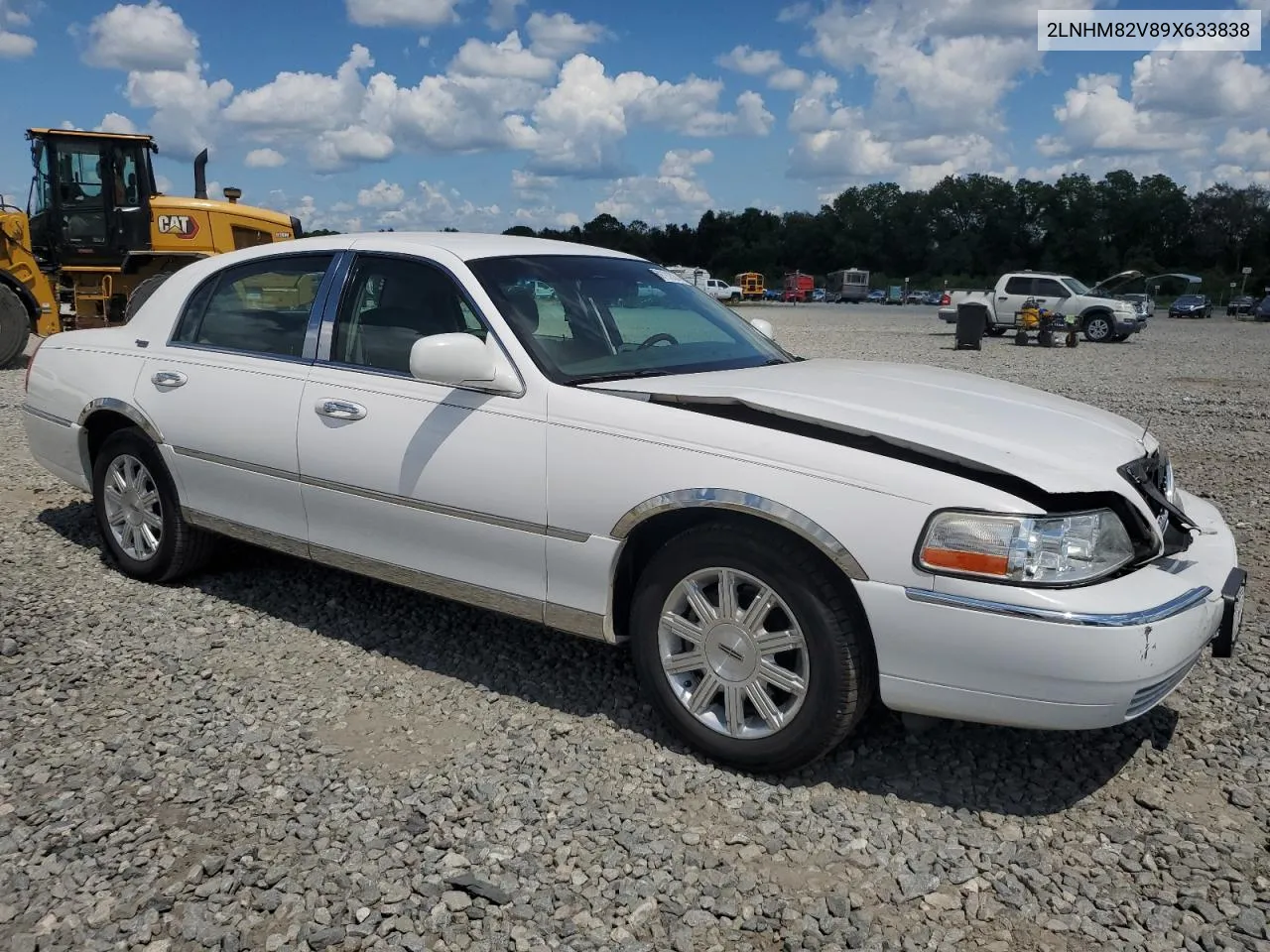 2009 Lincoln Town Car Signature Limited VIN: 2LNHM82V89X633838 Lot: 69192024