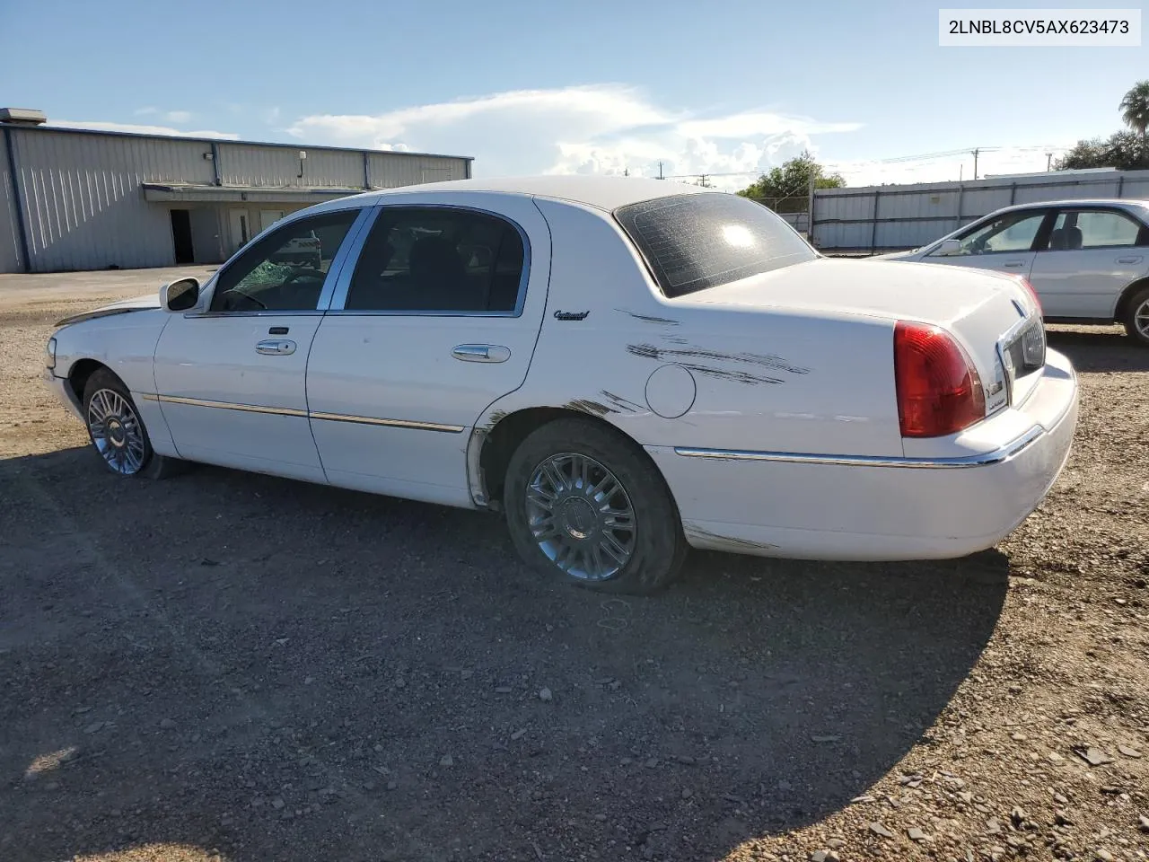 2010 Lincoln Town Car Signature Limited VIN: 2LNBL8CV5AX623473 Lot: 69367964