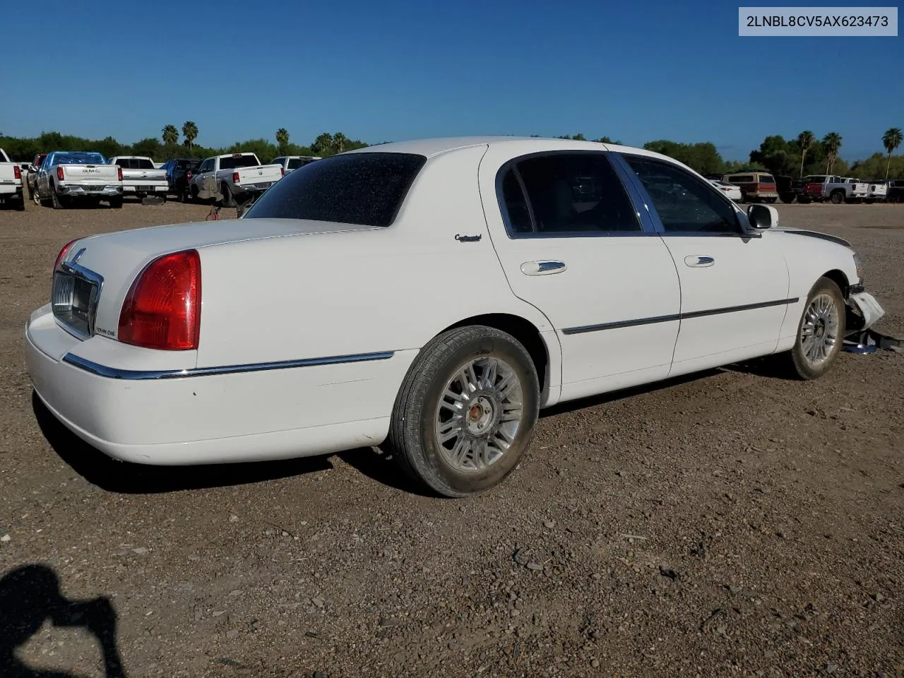 2010 Lincoln Town Car Signature Limited VIN: 2LNBL8CV5AX623473 Lot: 69367964