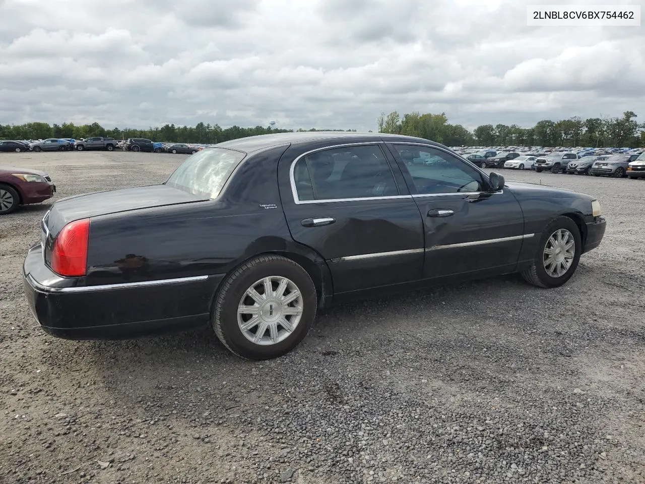 2011 Lincoln Town Car Signature Limited VIN: 2LNBL8CV6BX754462 Lot: 69801914