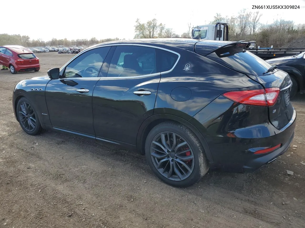 ZN661XUS5KX309824 2019 Maserati Levante Sport