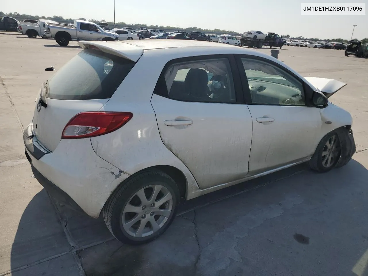 2011 Mazda Mazda2 VIN: JM1DE1HZXB0117096 Lot: 67704764