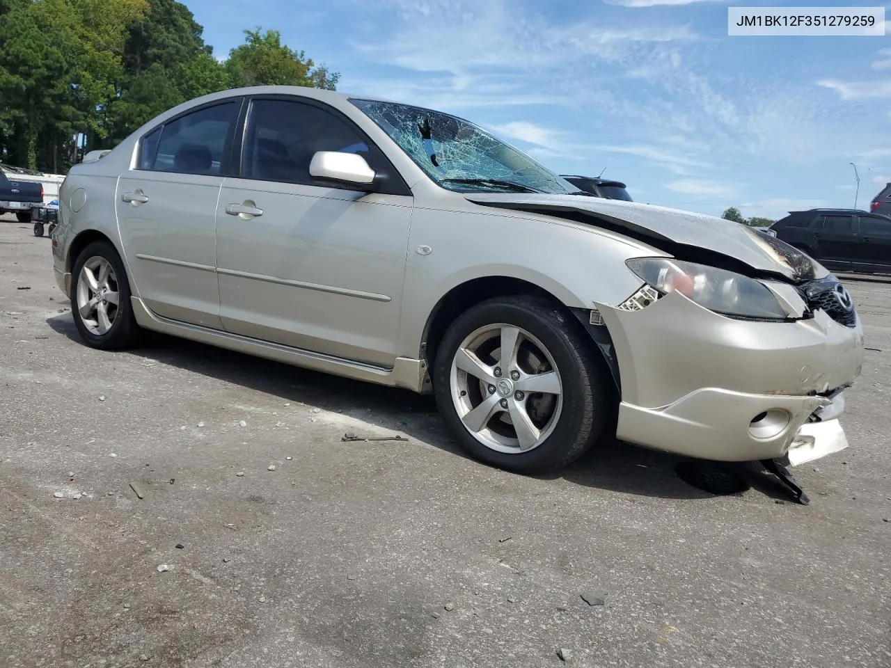 JM1BK12F351279259 2005 Mazda 3 I