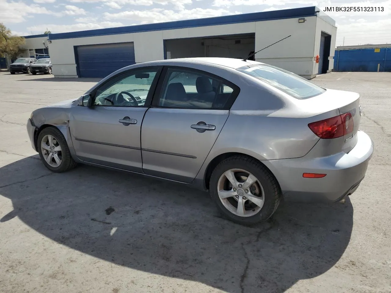 2005 Mazda 3 I VIN: JM1BK32F551323113 Lot: 75477494