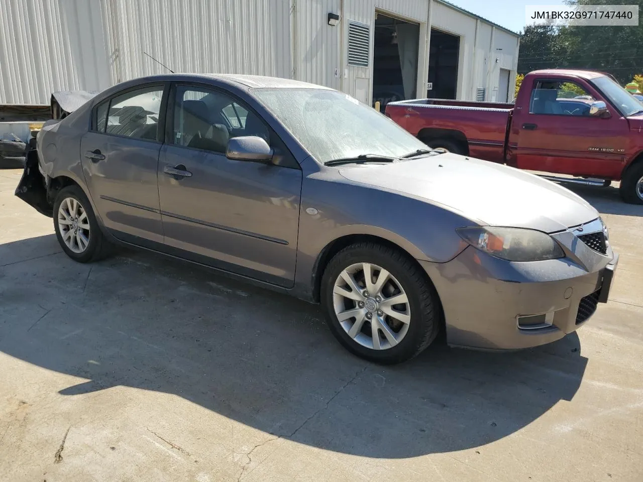 2007 Mazda 3 I VIN: JM1BK32G971747440 Lot: 68721684