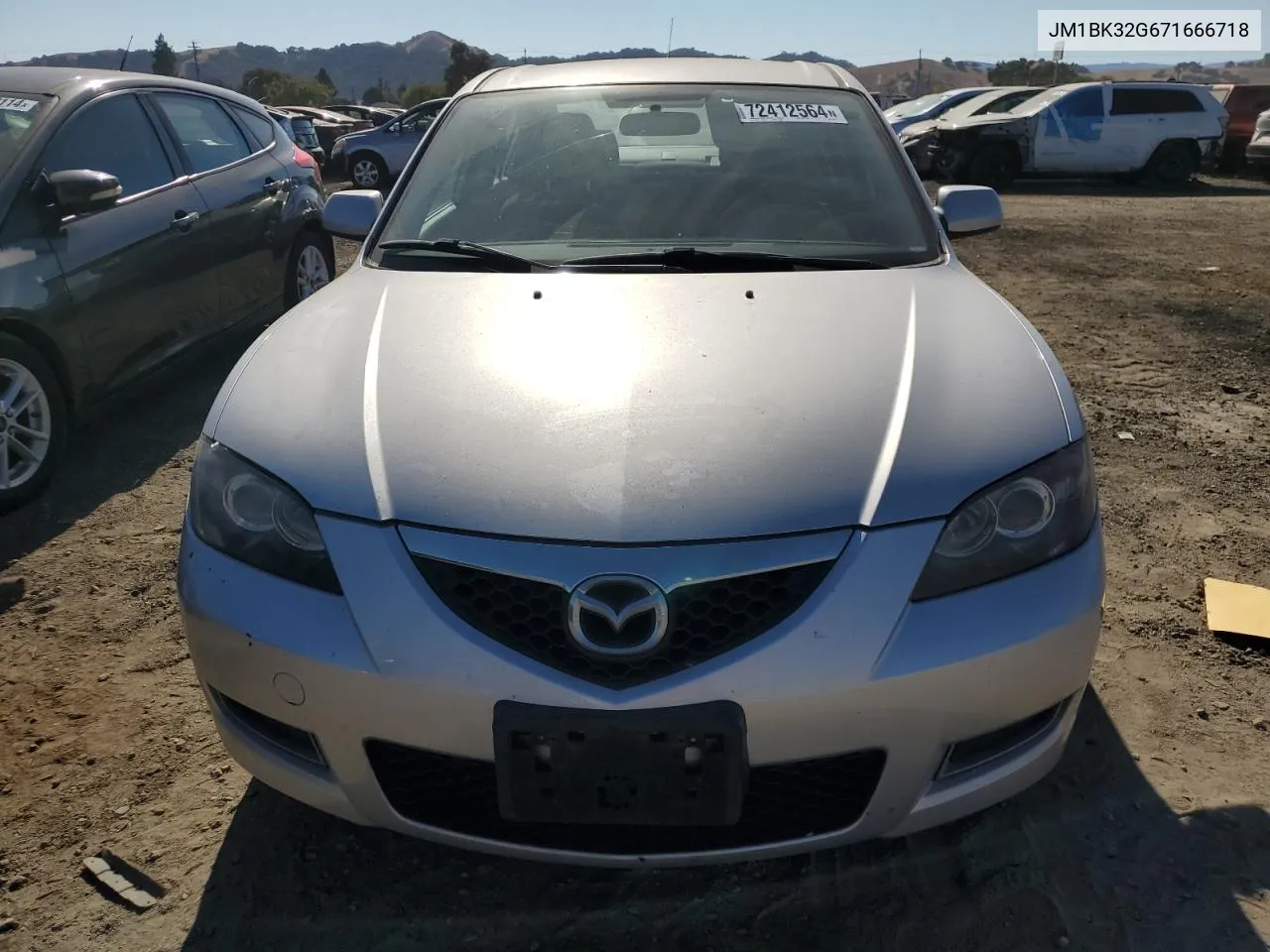 2007 Mazda 3 I VIN: JM1BK32G671666718 Lot: 72412564