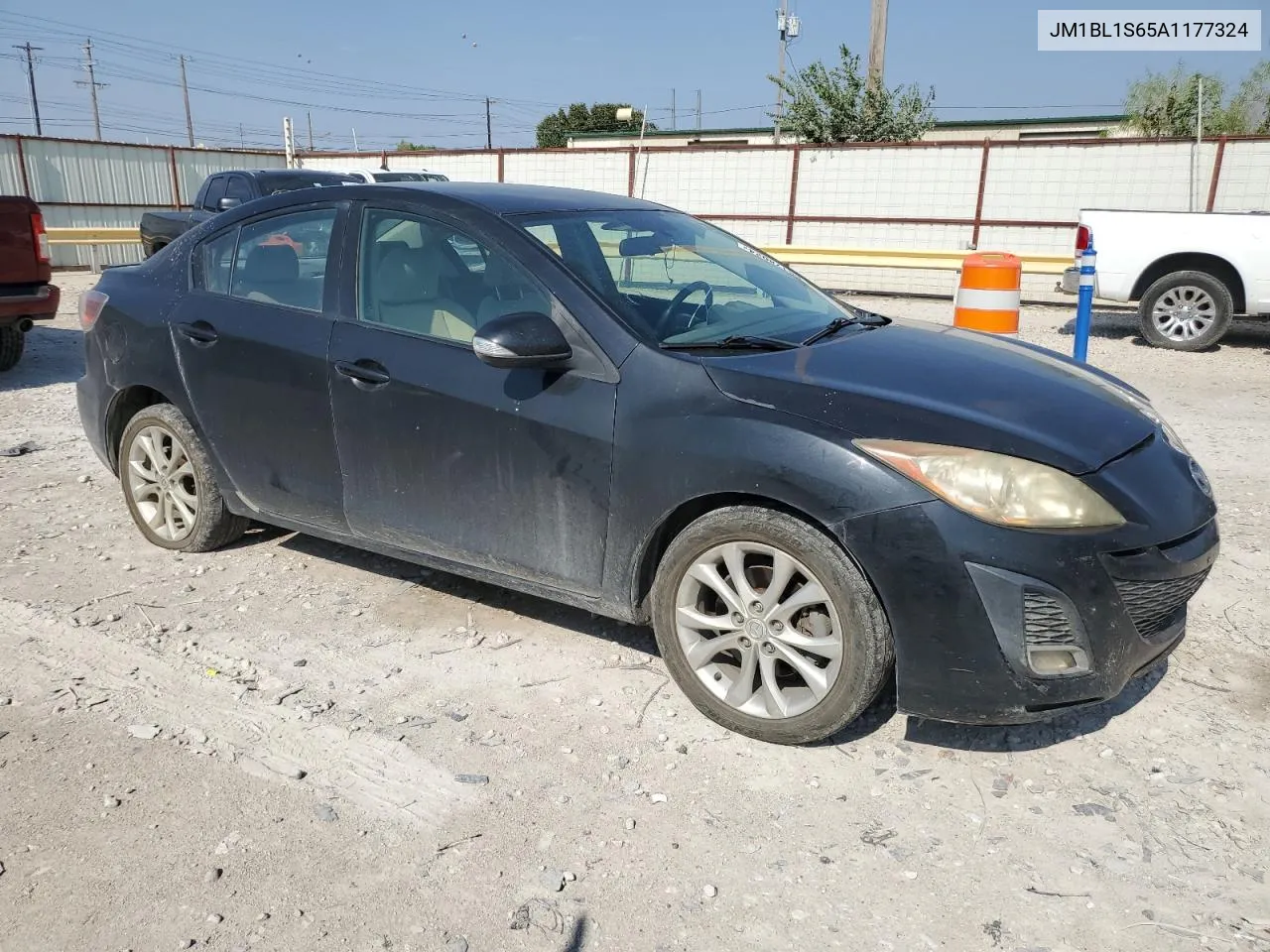 2010 Mazda 3 S VIN: JM1BL1S65A1177324 Lot: 66178024