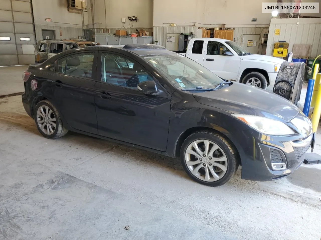 2010 Mazda 3 S VIN: JM1BL1S5XA1203245 Lot: 67680294