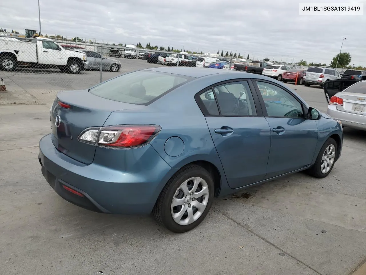 JM1BL1SG3A1319419 2010 Mazda 3 I