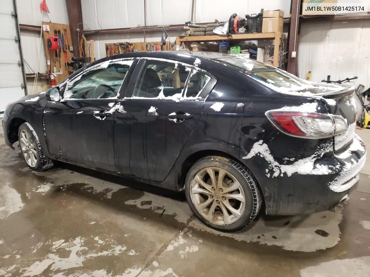 JM1BL1W50B1425174 2011 Mazda 3 S