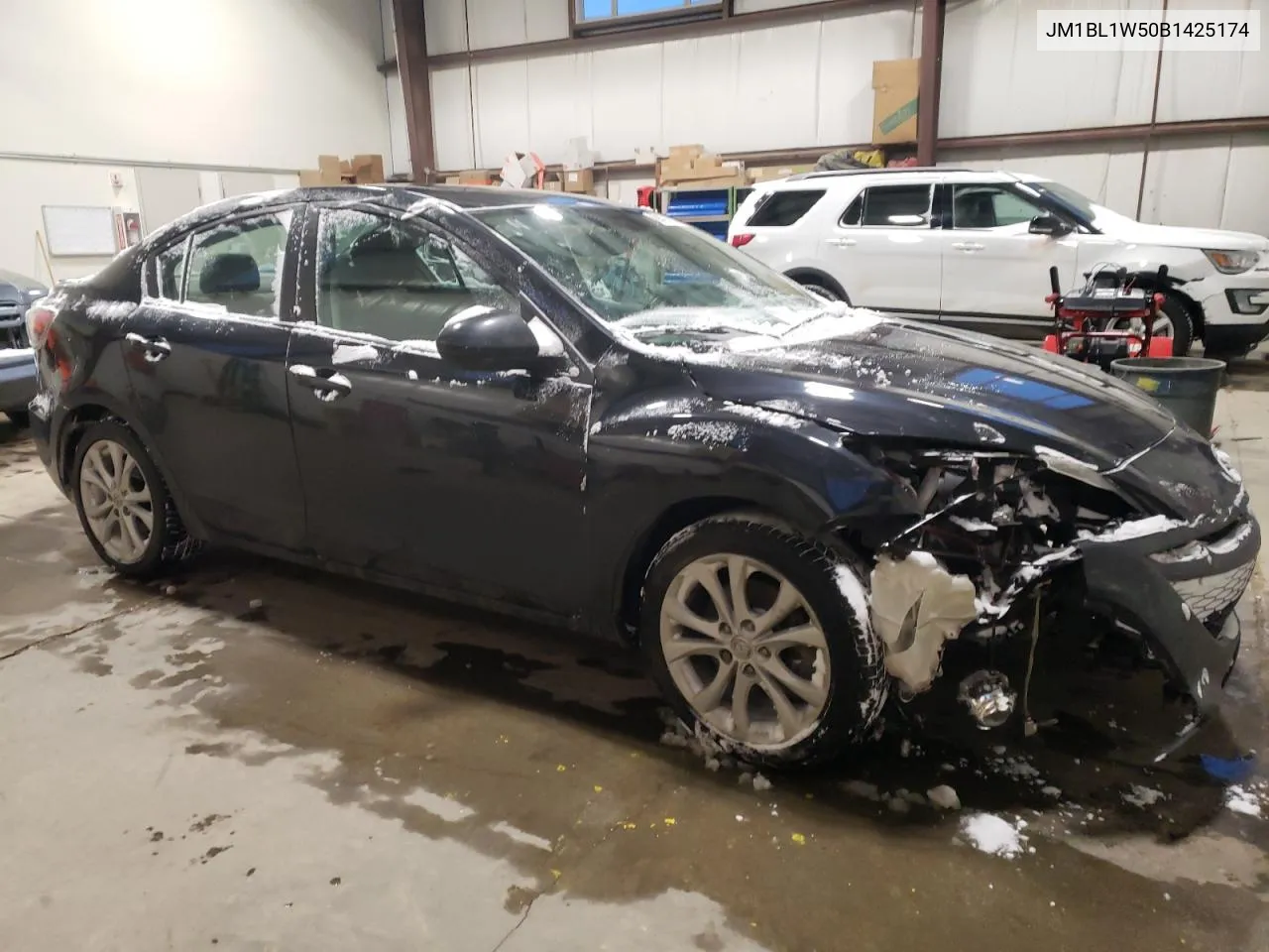 JM1BL1W50B1425174 2011 Mazda 3 S