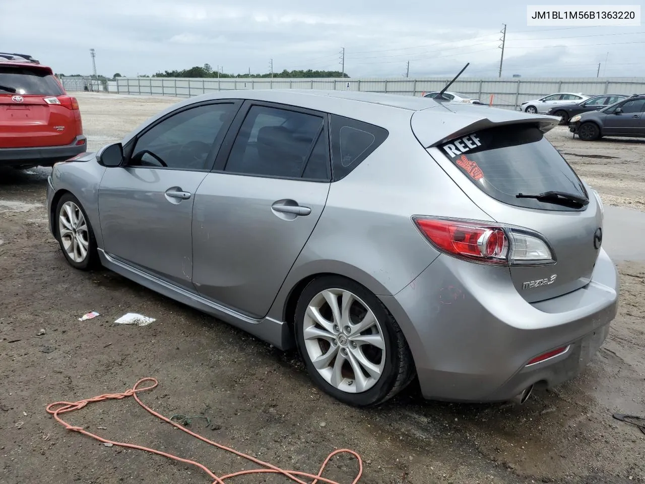 2011 Mazda 3 S VIN: JM1BL1M56B1363220 Lot: 73411404