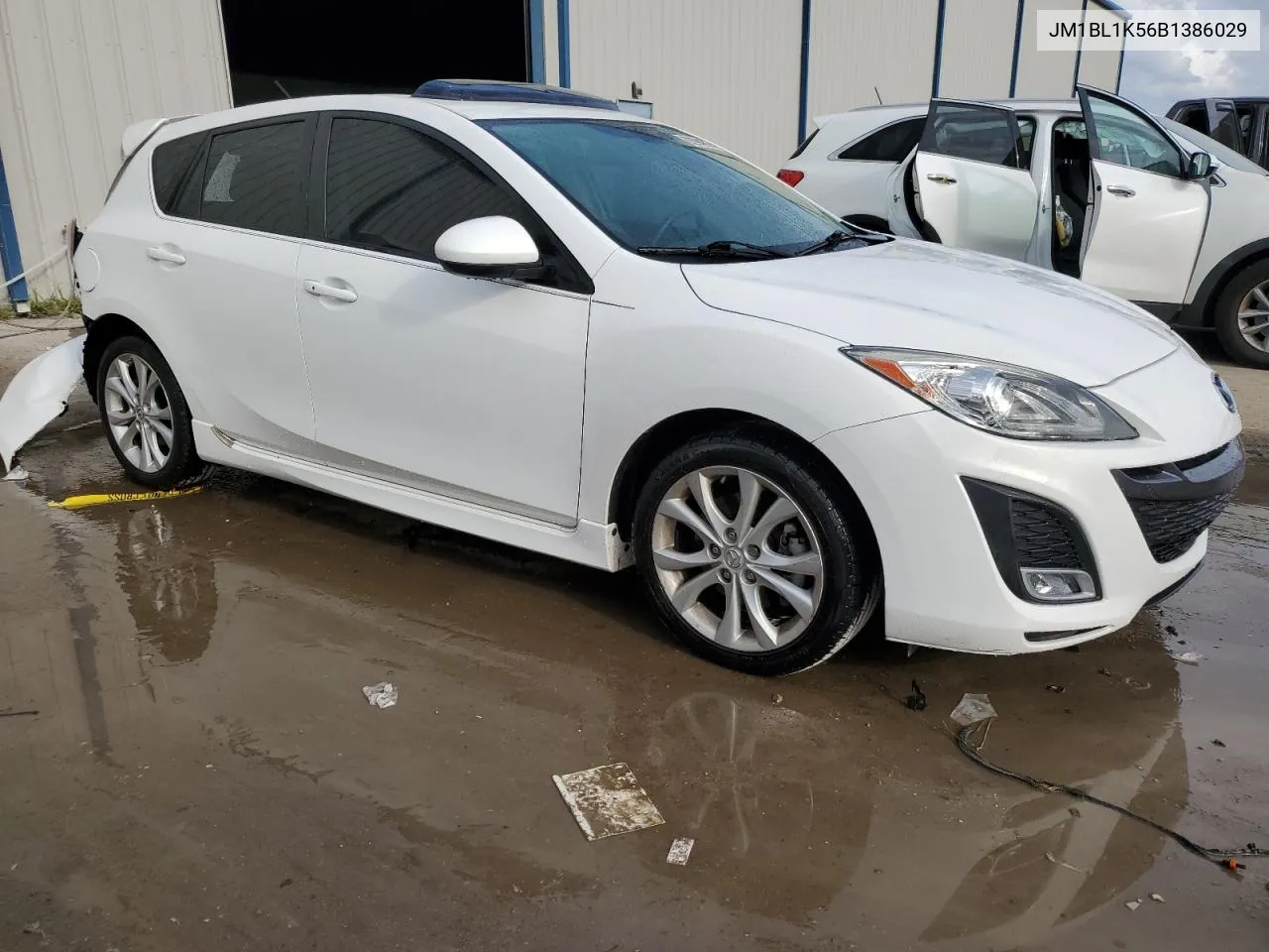 2011 Mazda 3 S VIN: JM1BL1K56B1386029 Lot: 82004693