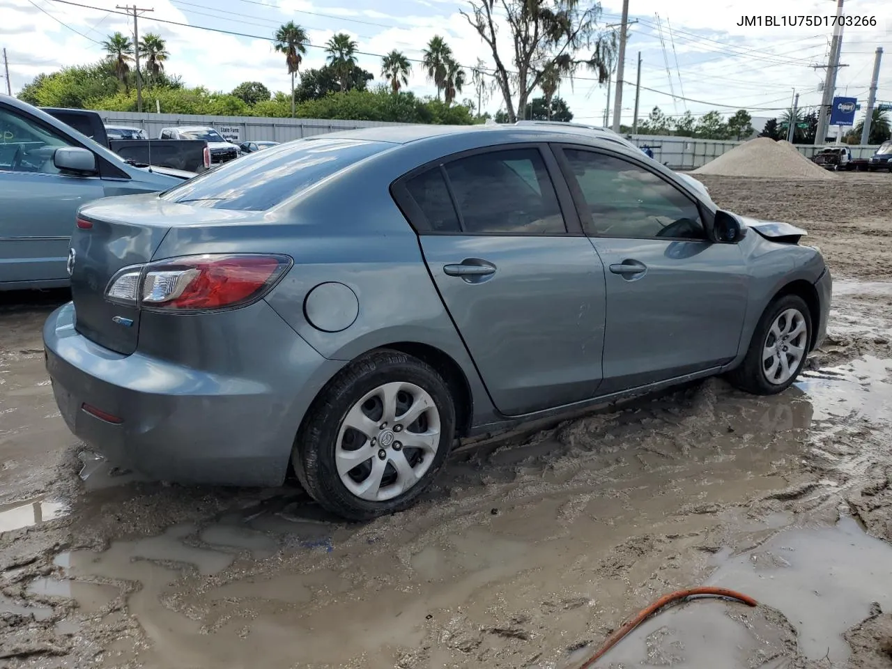 2013 Mazda 3 I VIN: JM1BL1U75D1703266 Lot: 73577084