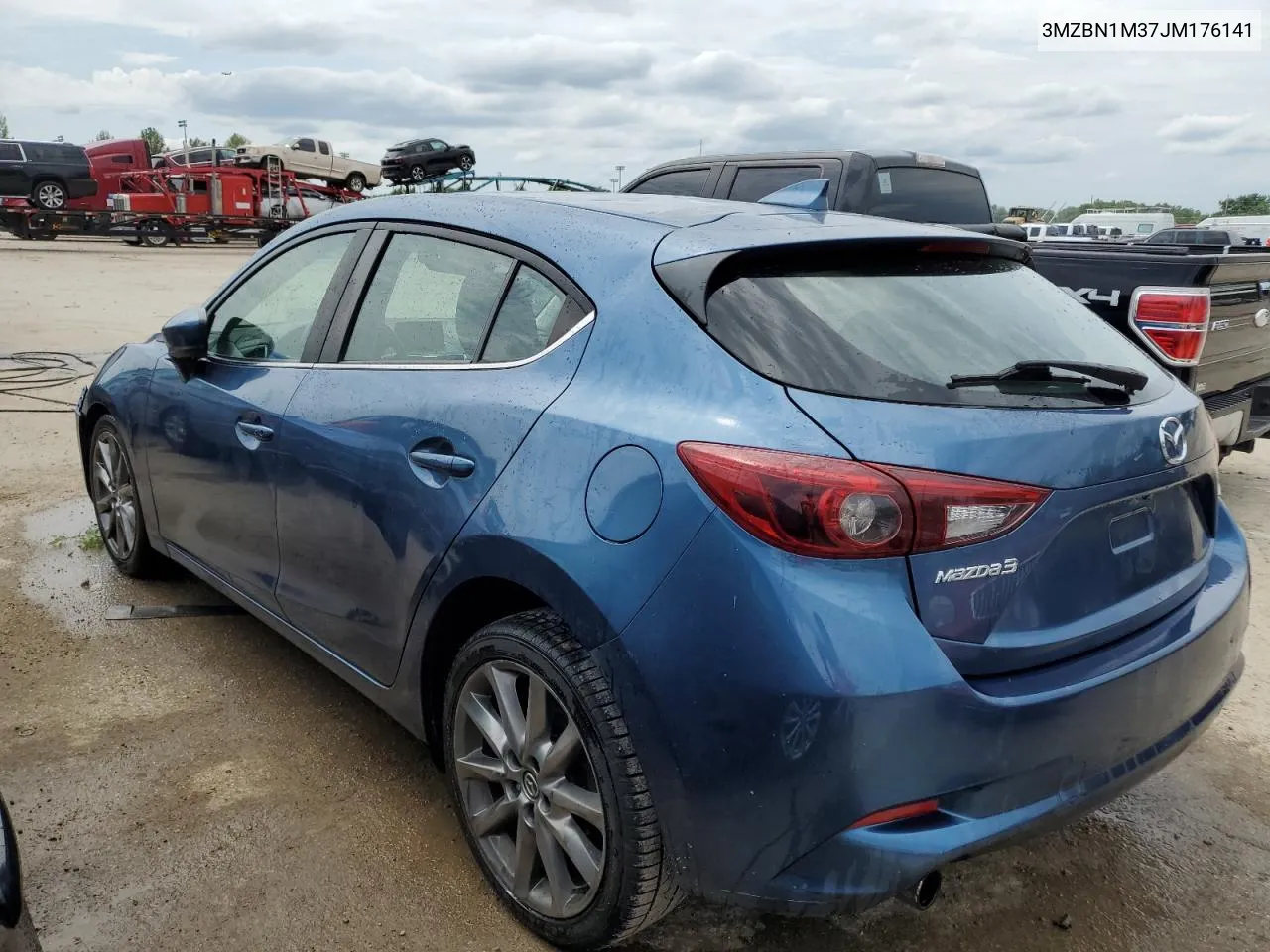 3MZBN1M37JM176141 2018 Mazda 3 Grand Touring