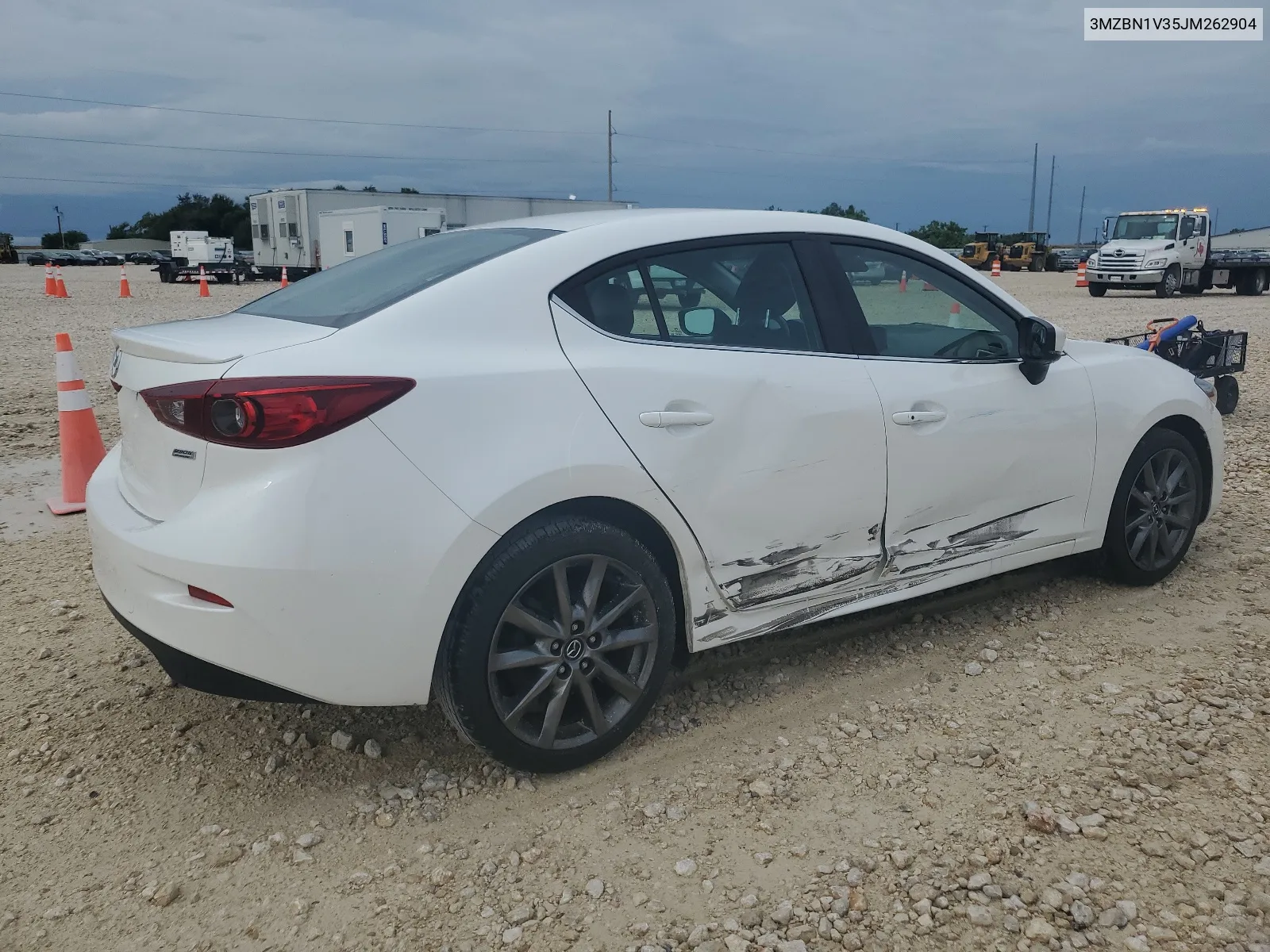 2018 Mazda 3 Touring VIN: 3MZBN1V35JM262904 Lot: 62945044