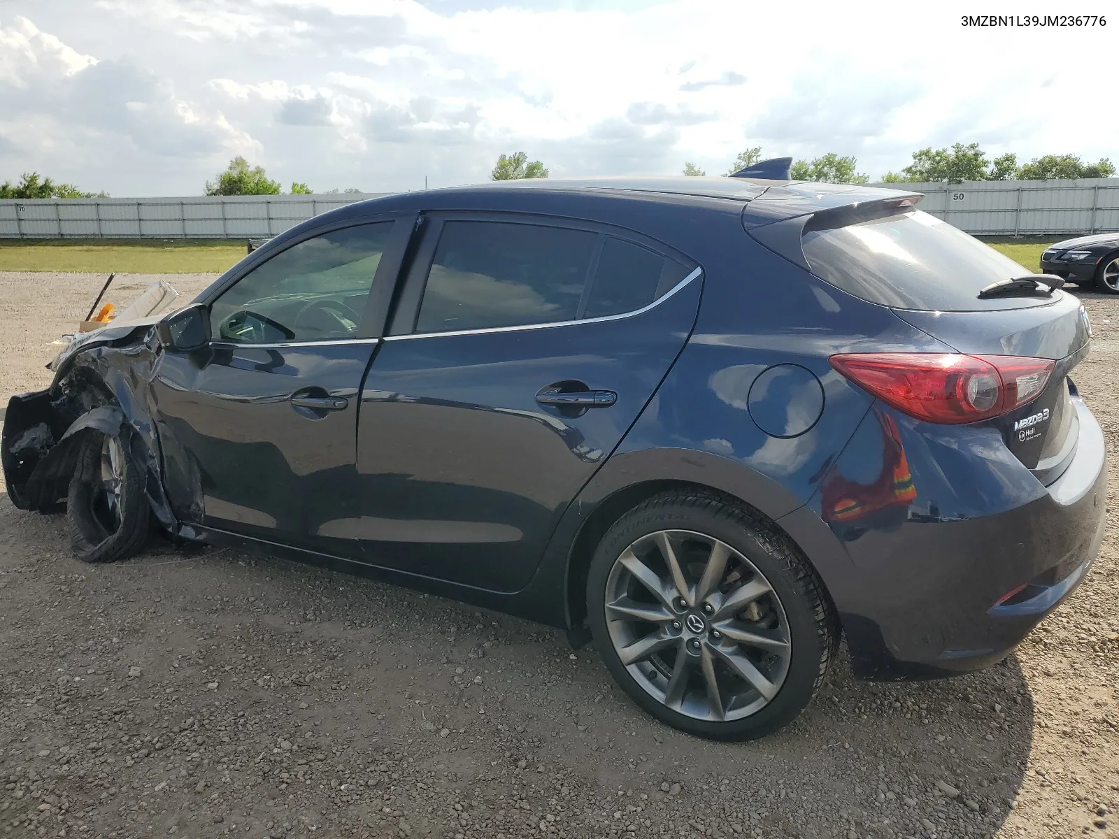 3MZBN1L39JM236776 2018 Mazda 3 Touring