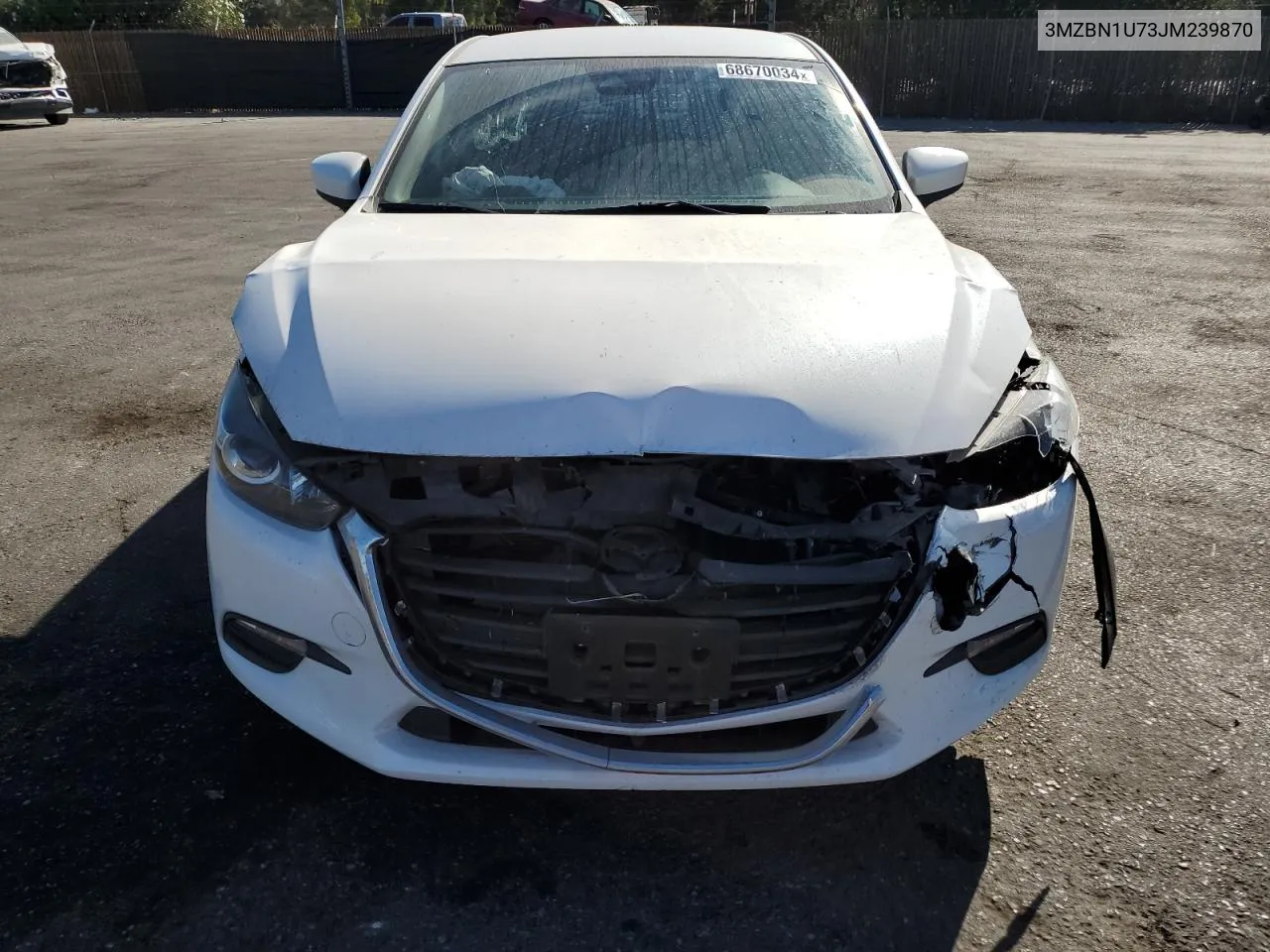 3MZBN1U73JM239870 2018 Mazda 3 Sport