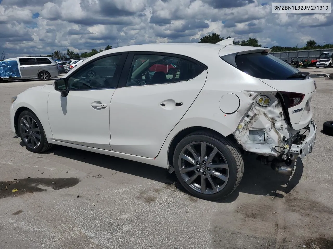 3MZBN1L32JM271319 2018 Mazda 3 Touring