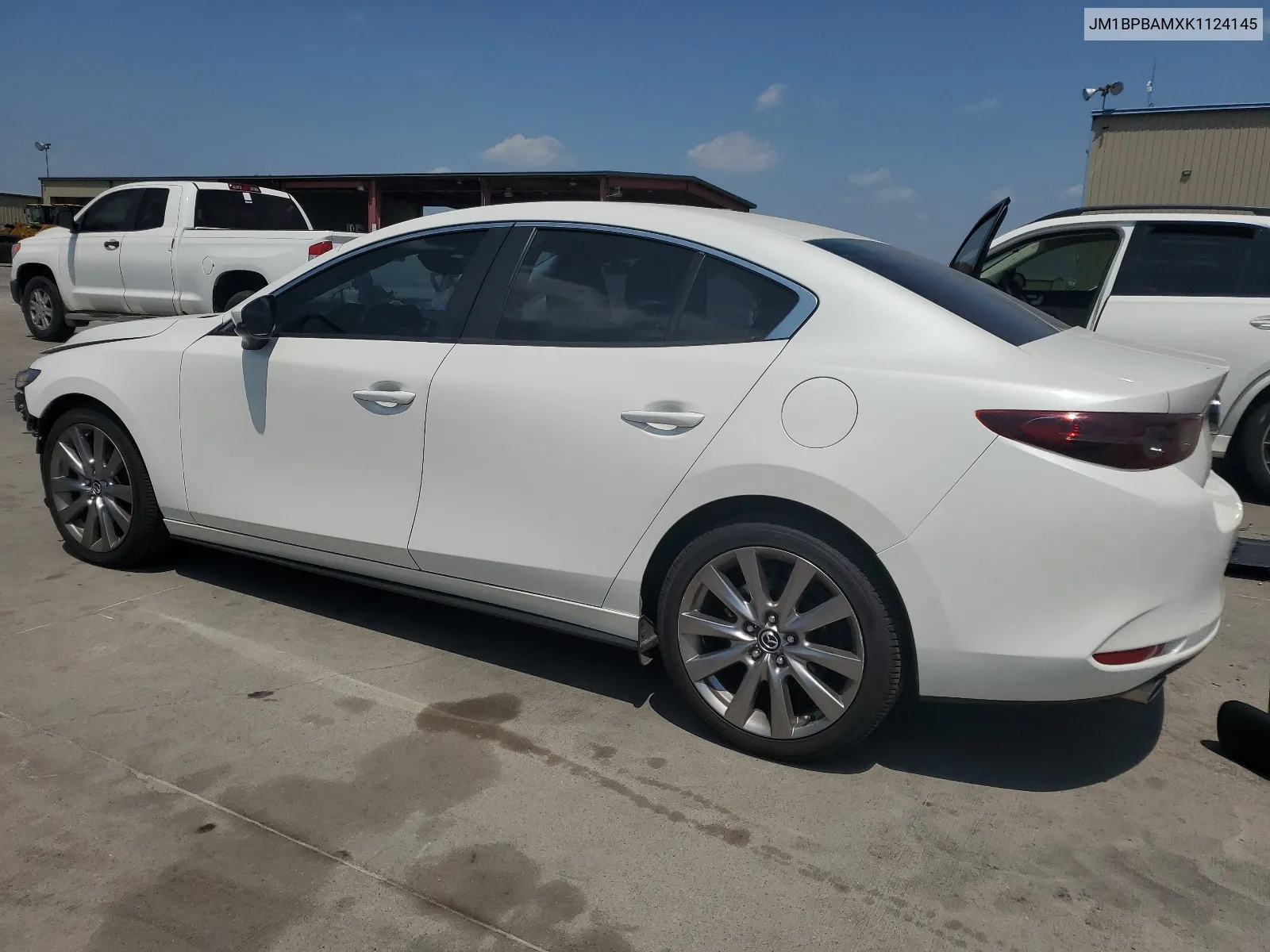 2019 Mazda 3 Select VIN: JM1BPBAMXK1124145 Lot: 68610094