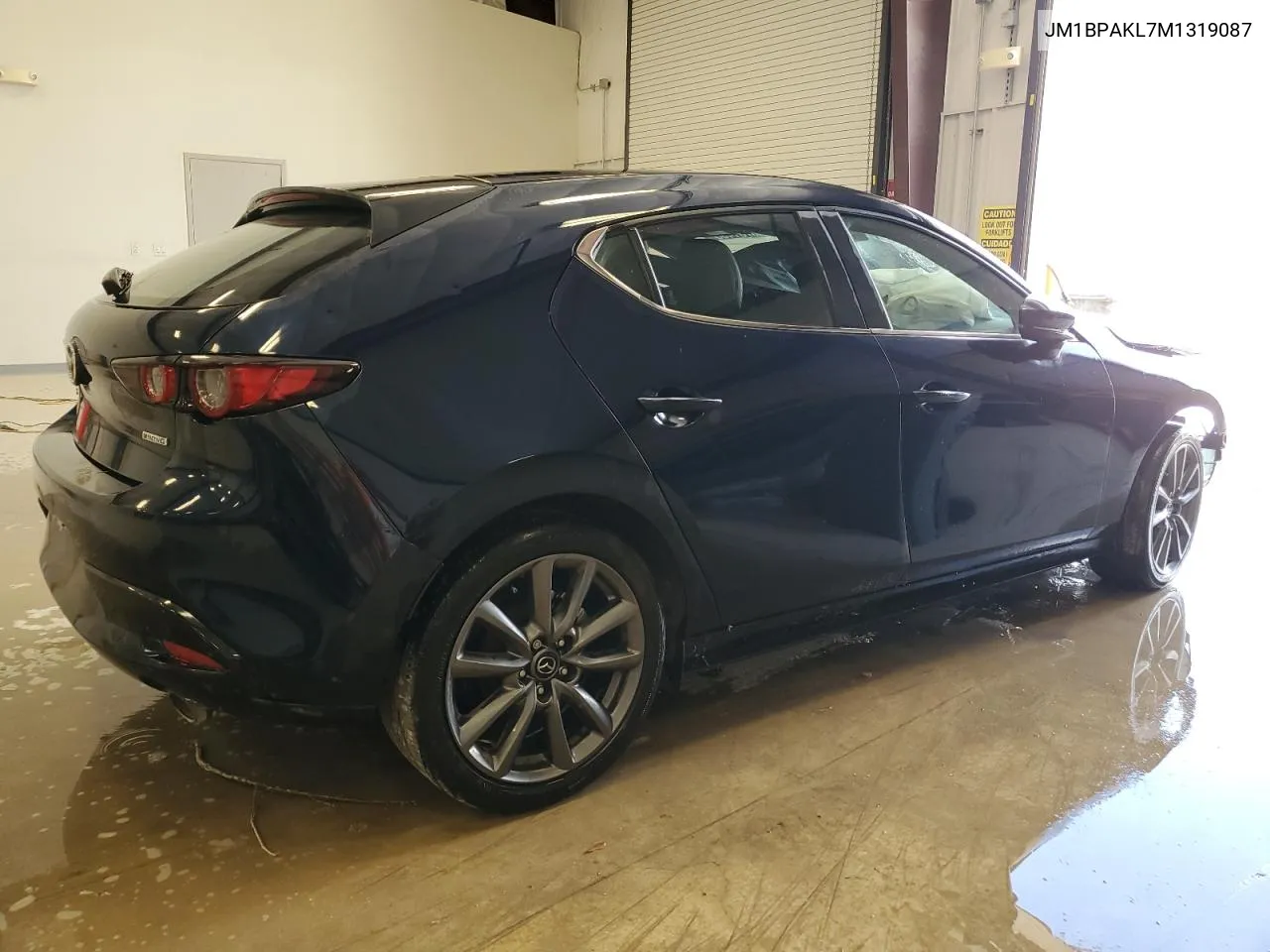 2021 Mazda 3 Select VIN: JM1BPAKL7M1319087 Lot: 67514654