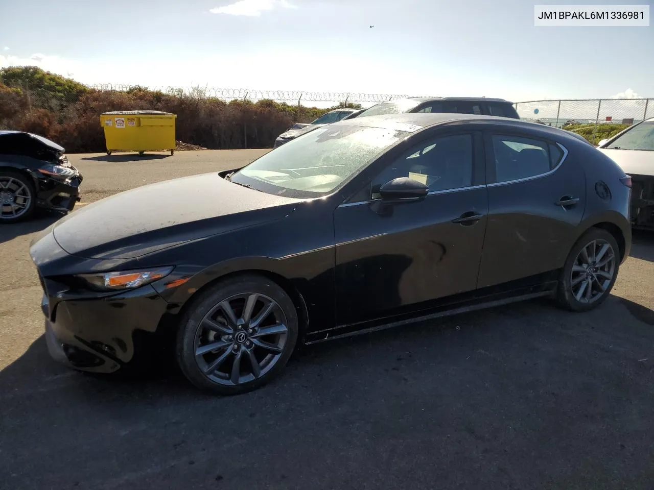 JM1BPAKL6M1336981 2021 Mazda 3 Select