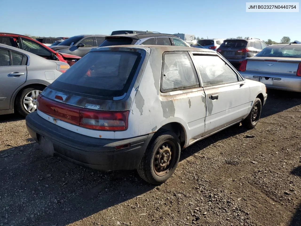 1992 Mazda 323 Base VIN: JM1BG2327N0440754 Lot: 74039094