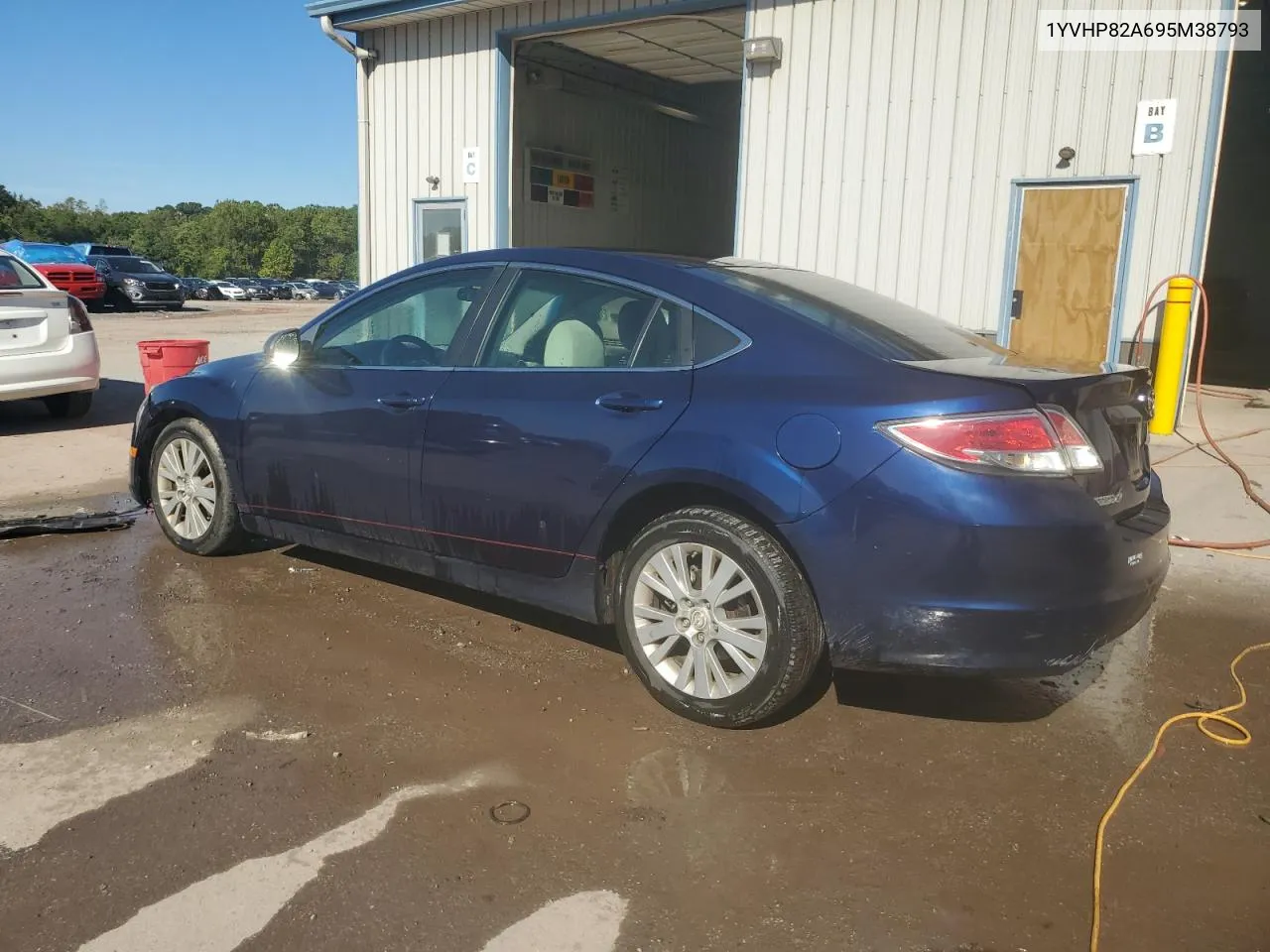 2009 Mazda 6 I VIN: 1YVHP82A695M38793 Lot: 74069194