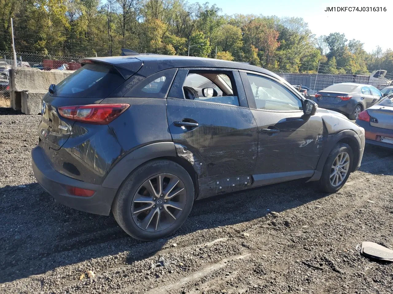 JM1DKFC74J0316316 2018 Mazda Cx-3 Touring