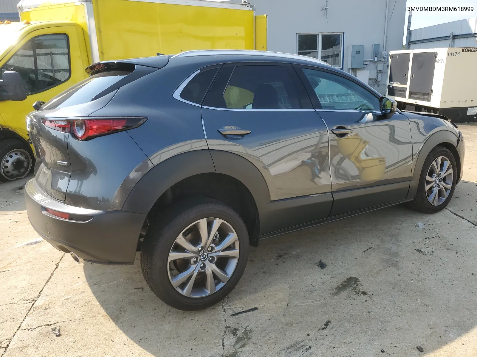 2024 Mazda Cx-30 Premium VIN: 3MVDMBDM3RM618999 Lot: 65724884