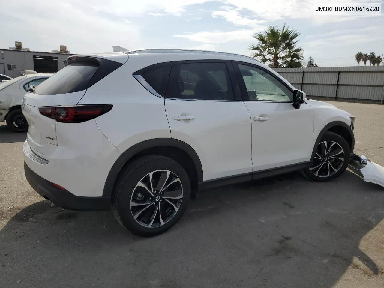 2022 Mazda Cx-5 Premium VIN: JM3KFBDMXN0616920 Lot: 75572554