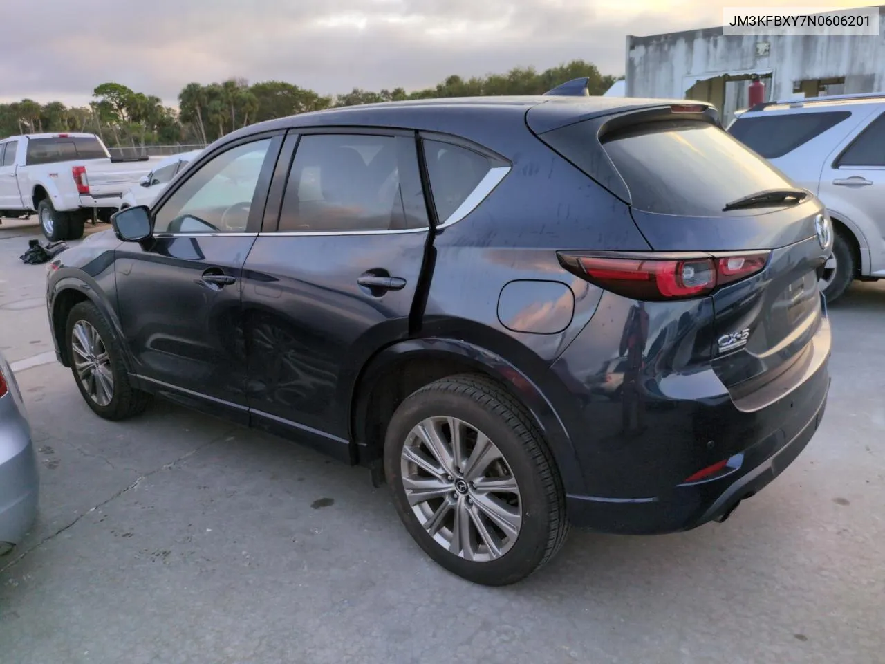 2022 Mazda Cx-5 Signature VIN: JM3KFBXY7N0606201 Lot: 76111854