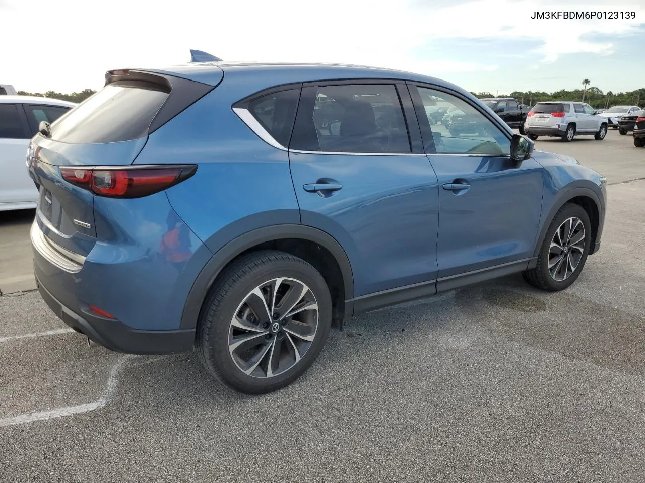 2023 Mazda Cx-5 Premium VIN: JM3KFBDM6P0123139 Lot: 73876094