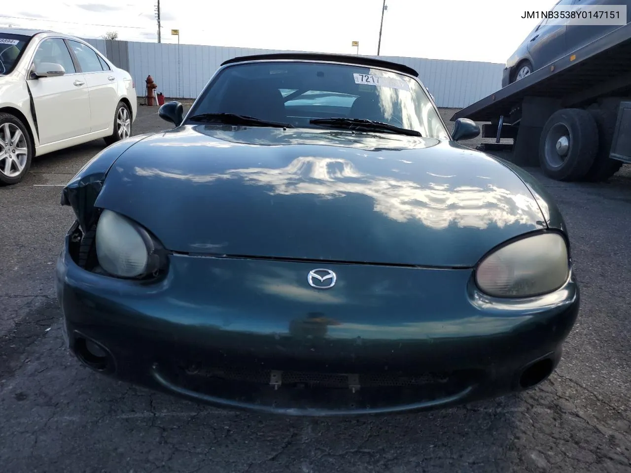 2000 Mazda Mx-5 Miata Base VIN: JM1NB3538Y0147151 Lot: 72177094