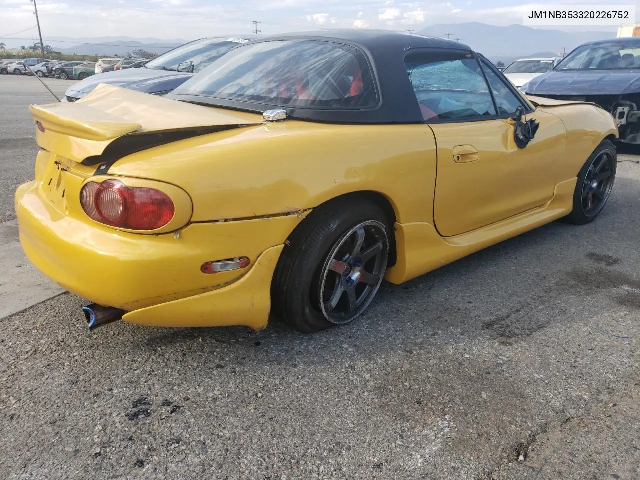 2002 Mazda Mx-5 Miata Base VIN: JM1NB353320226752 Lot: 73615524