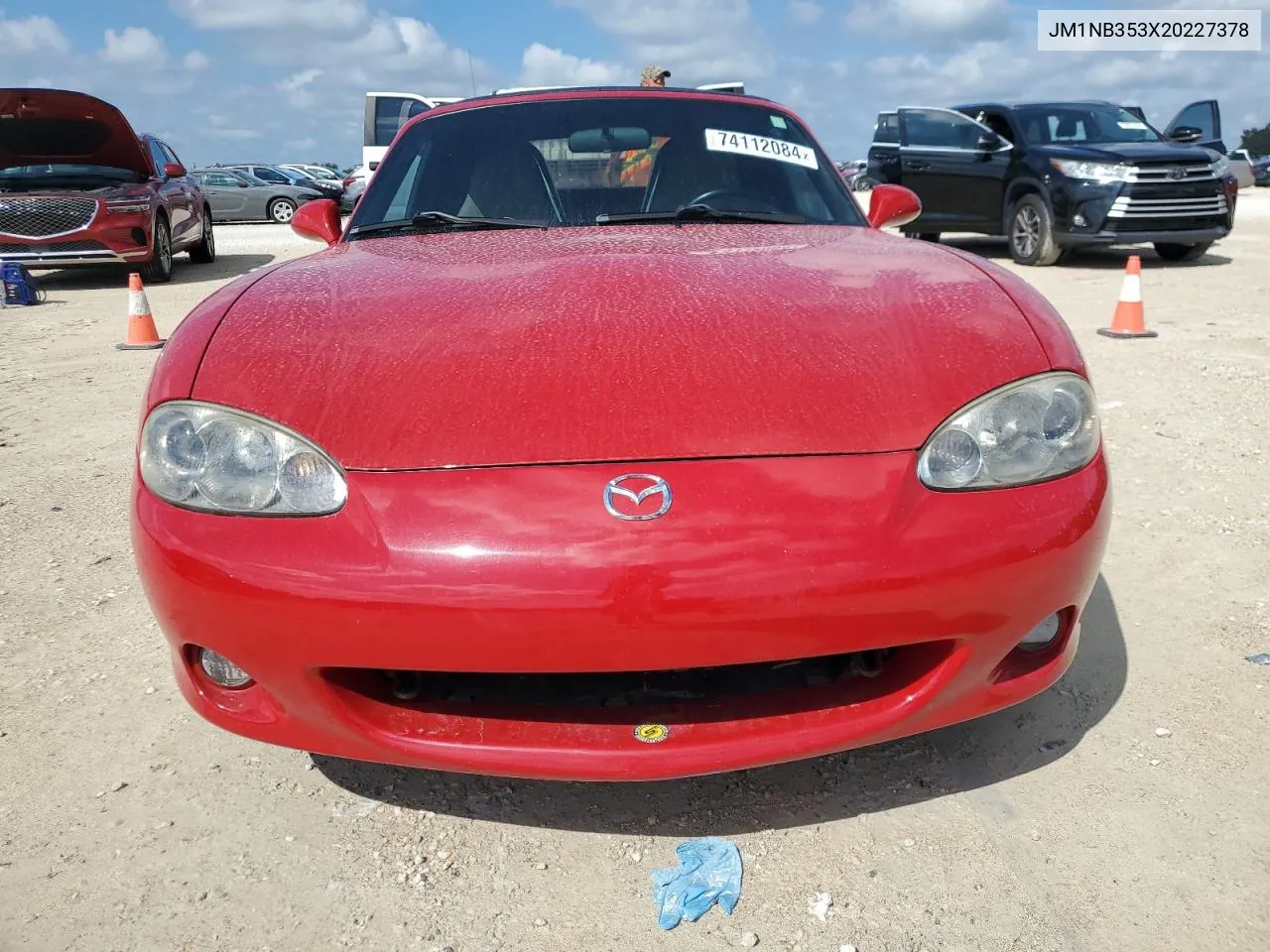 2002 Mazda Mx-5 Miata Base VIN: JM1NB353X20227378 Lot: 74112084