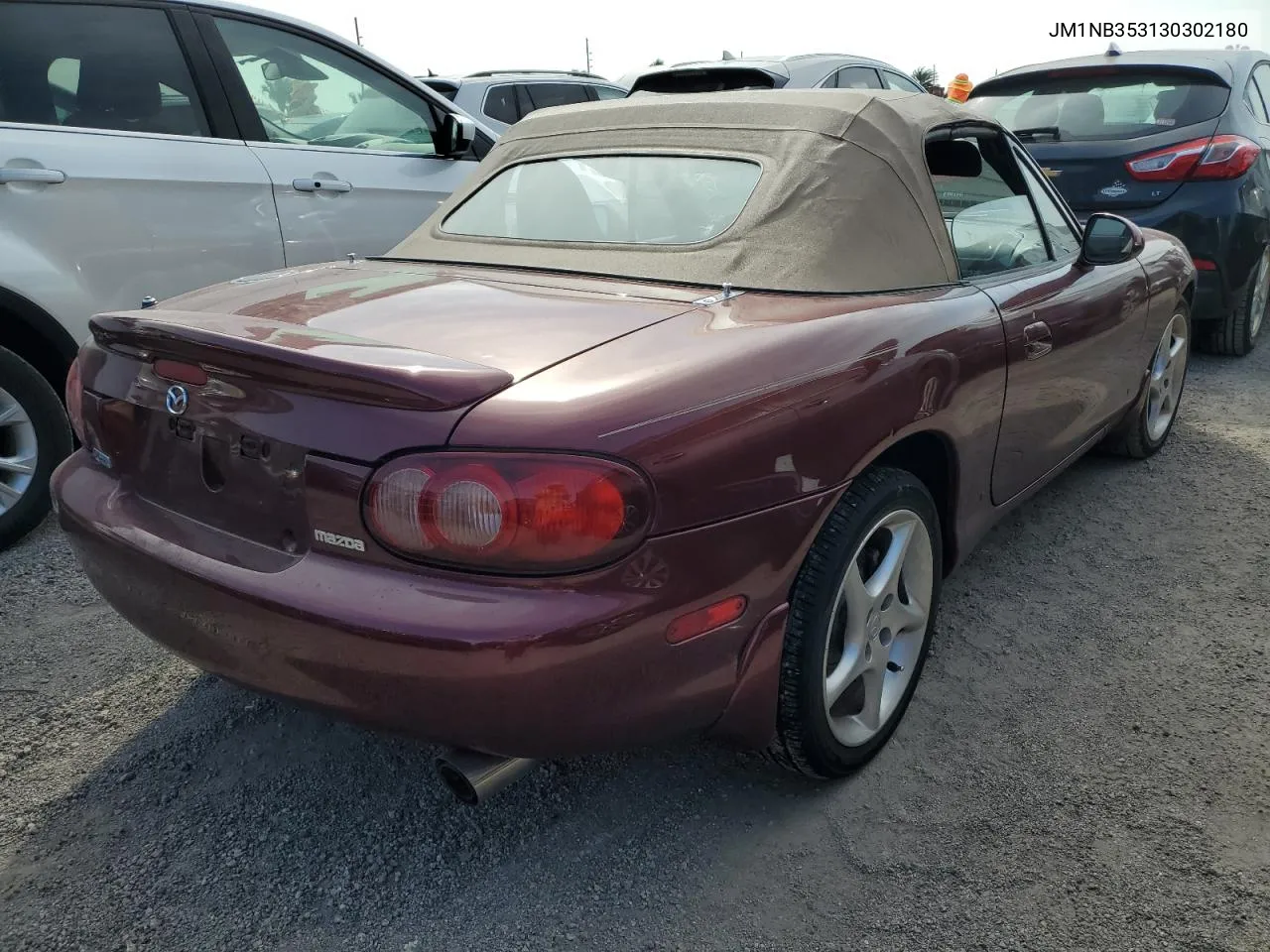 2003 Mazda Mx-5 Miata Base VIN: JM1NB353130302180 Lot: 75589104