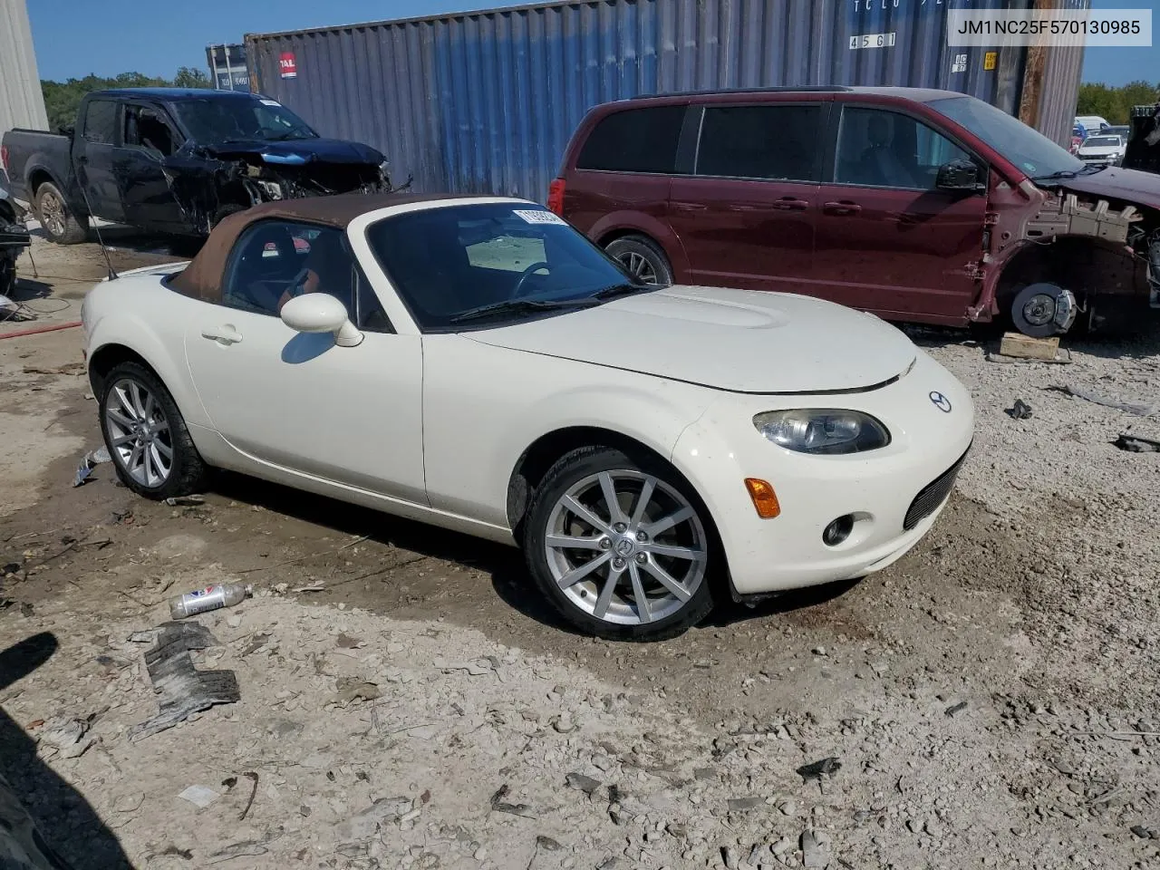 2007 Mazda Mx-5 Miata VIN: JM1NC25F570130985 Lot: 71939234