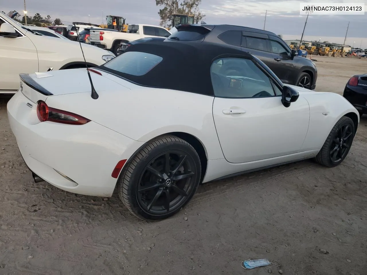 2017 Mazda Mx-5 Miata Club VIN: JM1NDAC73H0124123 Lot: 76392804