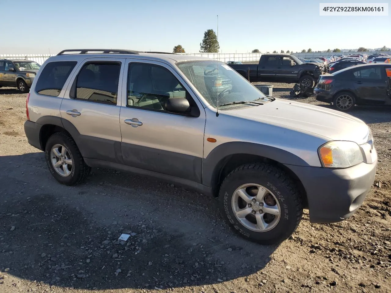 2005 Mazda Tribute I VIN: 4F2YZ92Z85KM06161 Lot: 75021414