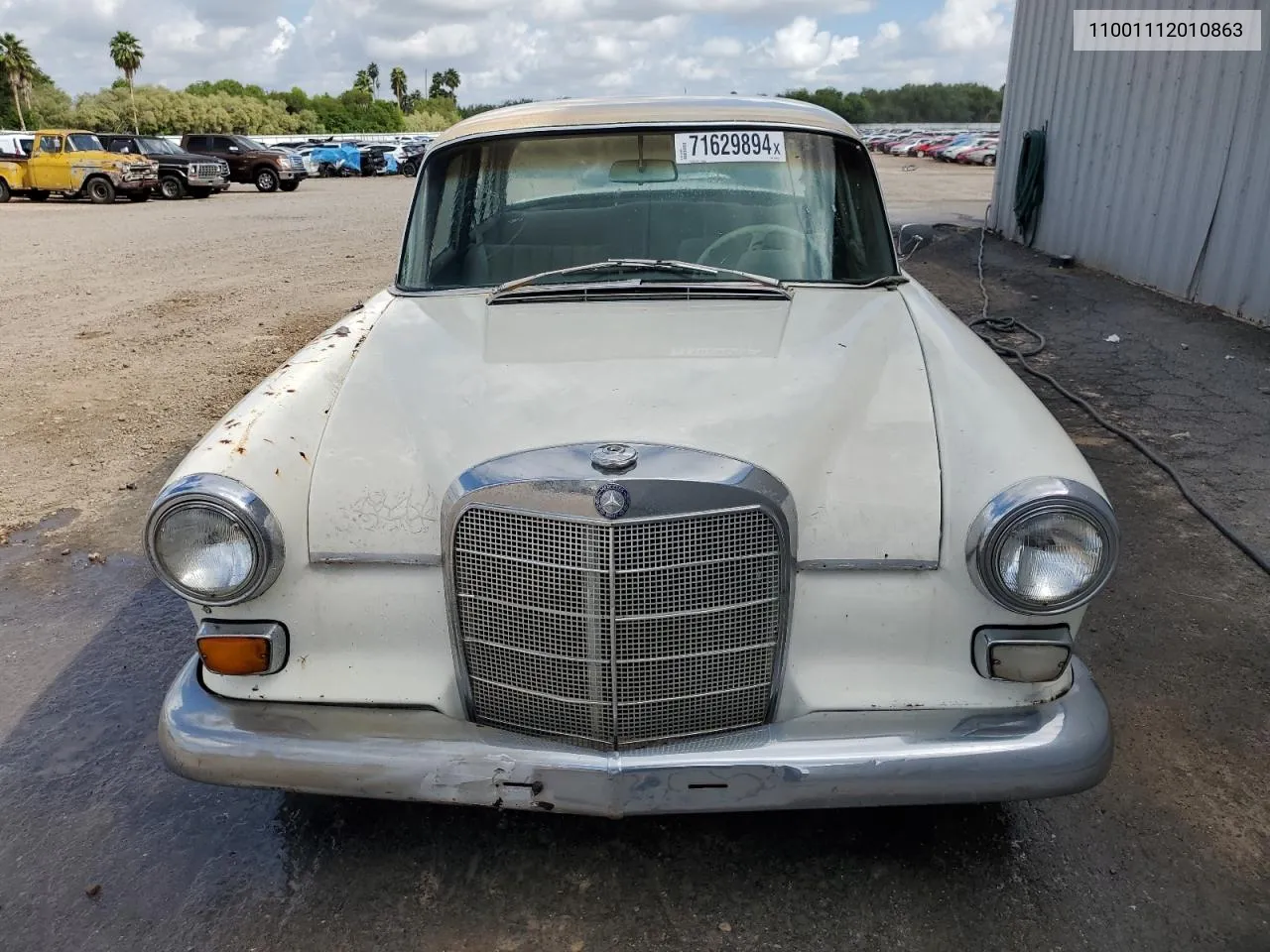 1966 Mercedes-Benz 230 VIN: 11001112010863 Lot: 71629894