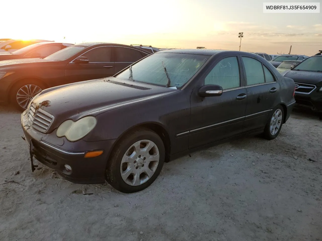 2005 Mercedes-Benz C 240 4Matic VIN: WDBRF81J35F654909 Lot: 75411294