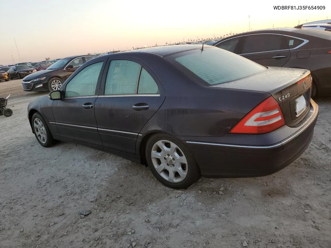 2005 Mercedes-Benz C 240 4Matic VIN: WDBRF81J35F654909 Lot: 75411294